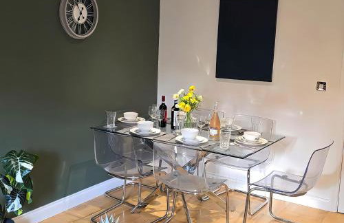 2ndHomeStays- Bilston- Contractors Friendly Townhouse - Foto 30