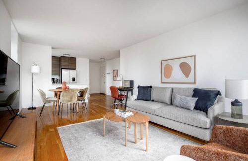 1BR nr Broadway w Indoor pool Gym NYC-28 - Foto 3