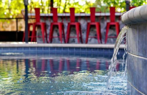 Poolside Cocoa Oasis w/ Tiki Bar! - Foto 3