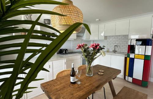 Aggie Beach Apartment - Unrivalled Beach Views - Foto 7