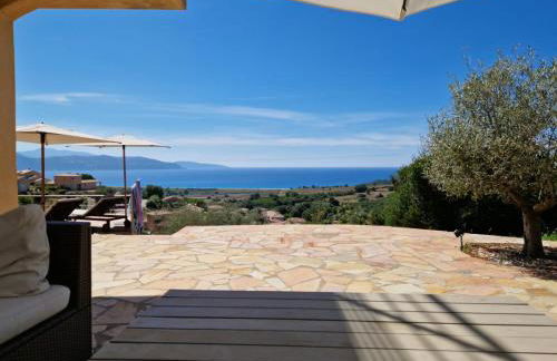 Modern villa 5 double bedrooms, new AC, private pool and stunning view 800 m from beach - Foto 6