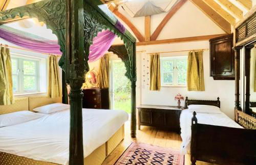 House on the Brooks Self catering Holiday let South Downs West Sussex Sleeps 14 - Foto 14