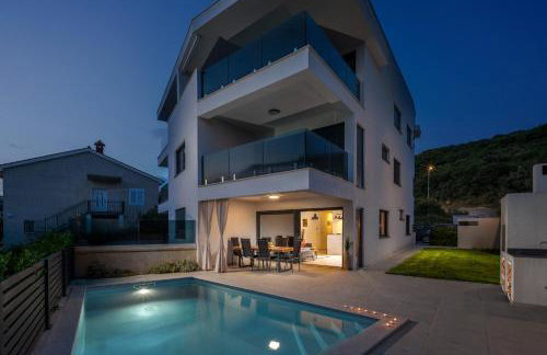 Luxury apartment Marco Polo with a private swimming pool with salt sea water - Foto 4