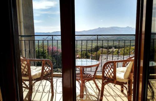 house of nightingale - Photo 1