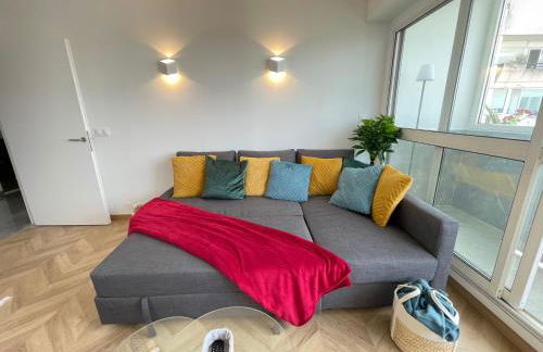 PARIS PANTIN Magnifique Appartement 4 pièces de 108m2 avec 2 PARKING intérieur - très cosy pour 1 à 12 personnes - Entièrement refait à neuf ENTIRE APARTMENT LUXURIOUS AND WARM - PANTIN PARIS 19 ème FREE WIFI GRATUIT - Foto 11
