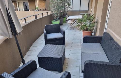 Grand appartement avec garage et terrasse - Photo 12