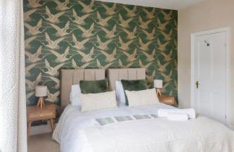The Green House 3 Bed House - Contractors, Families, Close to city centre, Free Parking - Foto 6