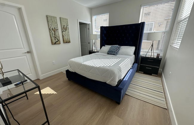 NEW 2BR House IN Glendale Built in 2024 With Garage Private Patio p77 - Foto 4