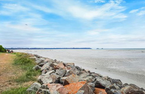 Beach Front Apartment - Foto 18