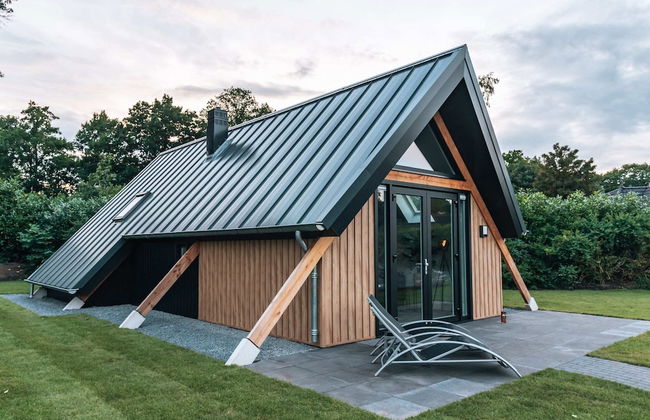 Romantic Wellness Escape - Photo 34