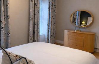 Derry City Centre Townhouse - Foto 12