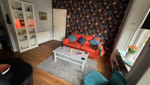 Edinburgh TWO BEDROOM apartment with free side street parking 24 hours - Foto 4