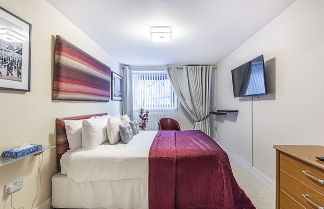 Canary Wharf Luxury Apartments - Photo 31