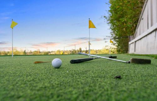 Sunset Crest - Home with stunning views, Pool, BBQ - Foto 39