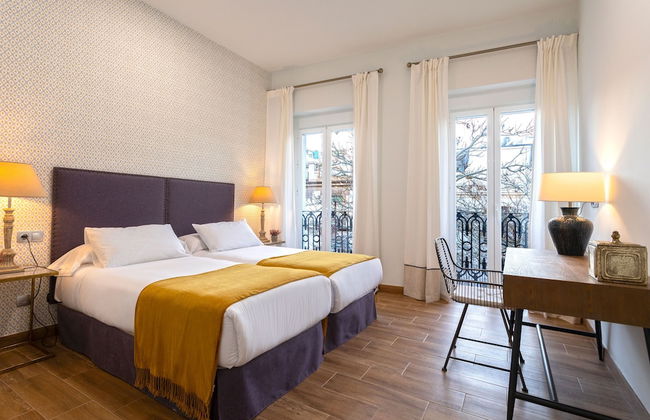 Genteel Home Recaredo - Photo 23