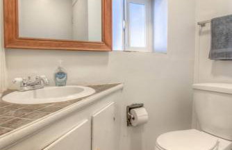 Fantastic 4 Bedroom in a Great Area - Foto 43