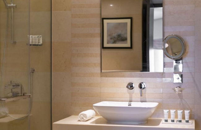 Modern 1BR Near Dubai Frame With City Views - Photo 15