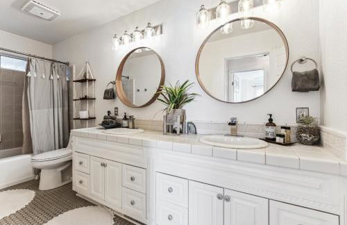 ¤ Old Folsom La Boheme Artist Retreat + Jacuzzi ¤ - Foto 8