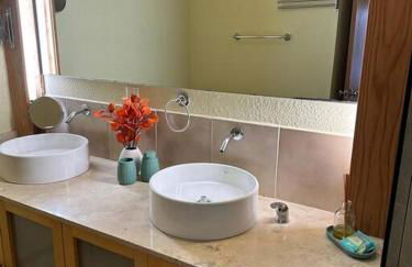 European Style Condo - Photo 4