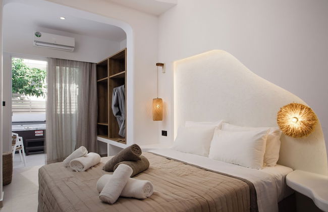 Stay Helios - Aparts & Pool Suites - Photo 30