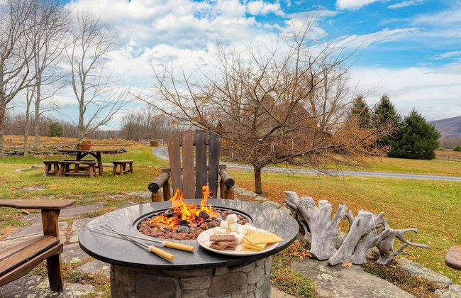 Catskill Park Farm by Avantstay Huge Yard, Fire Pit Near Windham Ski Resort - Foto 102