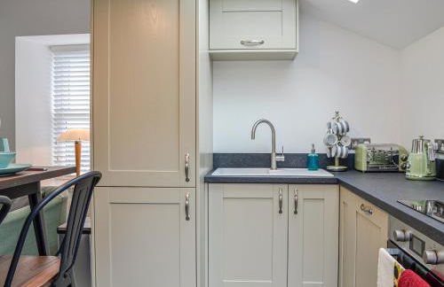 Fifie Cottage - Photo 10