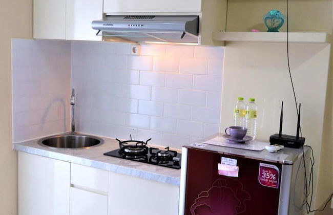 Roomku at Bassura City Apartment - Foto 20