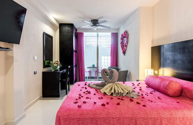 Suites Corazon - Photo 19