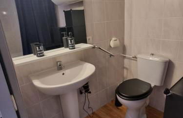 PUY SAINT VINCENT APPARTEMENT T2 BALCON SUPER PANORAMA AVEC PARKING PRIVE COUVERT et PISCINE L'ETE - Foto 38