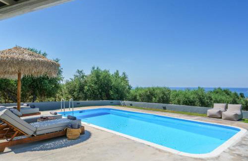 Gramvella Resort - Photo 3