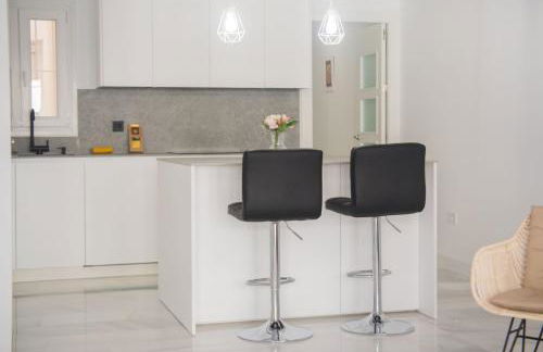 Magnificent- 2Bd 2Bth- City Center - Photo 17