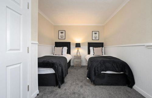 2BR Sleeps 6 with Parking Near Linlithgow Palace - Photo 27