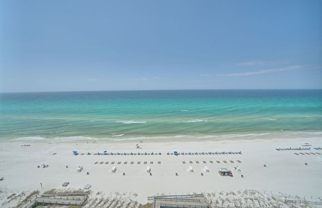 Comfortable High-Rise Condo with Beach Access - Unit 1404 by RedAwning - Foto 37