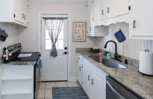 Peaceful home in downtown Huntsville with nice back patio! - Foto 10