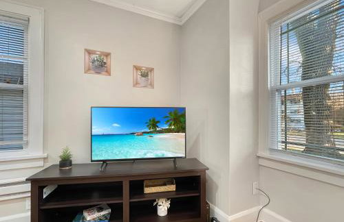 Fun & Charming 1BR Apt near Drake - Foto 12