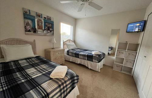 270 - Gracious 3 Bedroom Home Near Disney with Pool - Foto 32