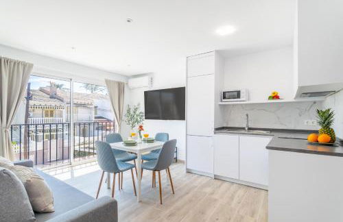 Modern and Stylish Apartment 2: Terrace and Pool - Foto 20