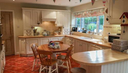 Holly Bank - Photo 5