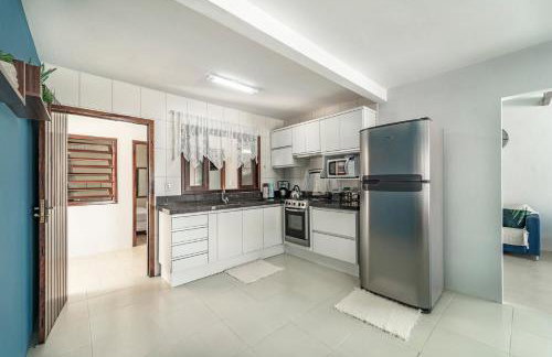 Casa na praia de Morrinhos Bombinhas para 10 pessoas, Excelente localização - Photo 16