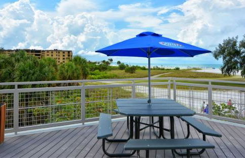 Steps to #1 Beach in America Siesta Beach! - Foto 24