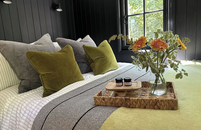 Shepherd's Hut - Sleeps 2 - Pet Friendly - Parking - Foto 2