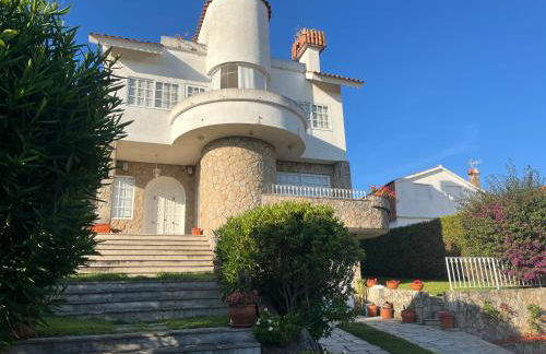 Preciosa casa en playa América - Foto 1