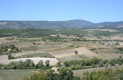 A beautiful 2 persons studio in a chateau with swimming pool - Foto 59