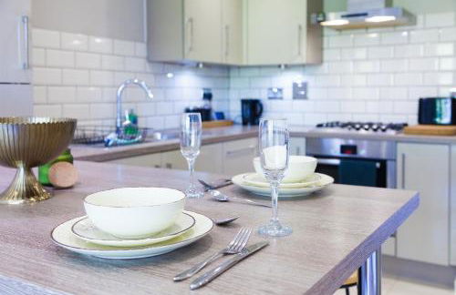 Balcony View, Fitzroy Court, 2 Bed Apartment, 2 Bathroom - High Wycombe - Foto 29