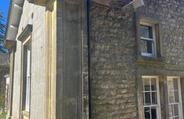 Sherlock Holmes Historic House - Photo 18