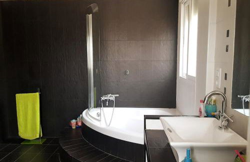 Casa para disfrutar de ella y su entorno - Foto 18