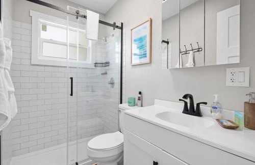 Salty Sunrise by Distinctive Beach Rentals - Foto 62