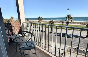 Apartment T2 Saint Cyprien Appartement avec vue sur la mer, à 50 m de la plage, parking - Photo 9