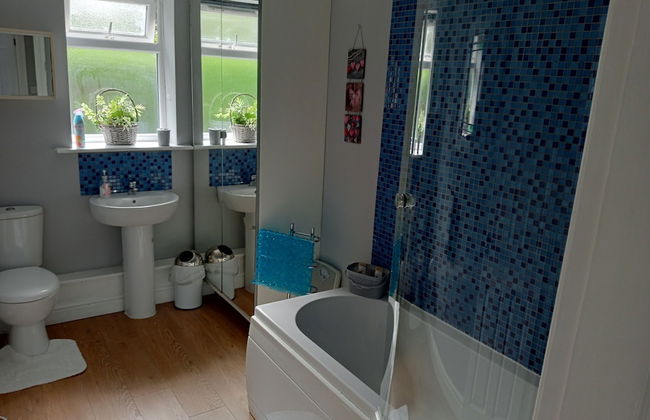 Beautiful and Secluded ,detached Garden Apartment - Foto 13