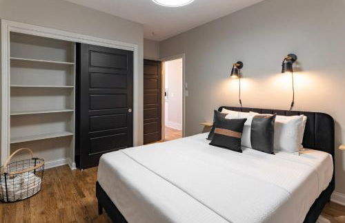 2BR Townhome with Parking - Walk to Stadiums & Downtown - Foto 5